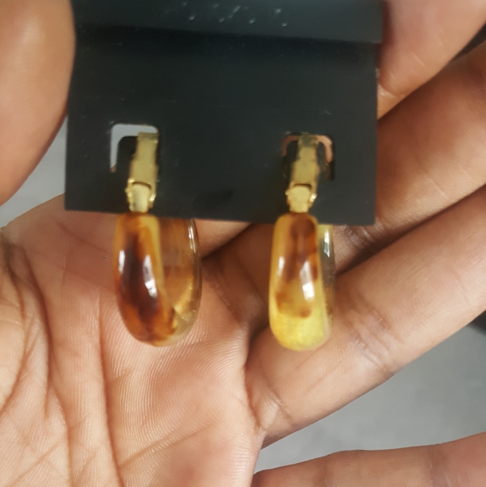 Earrings clip-on